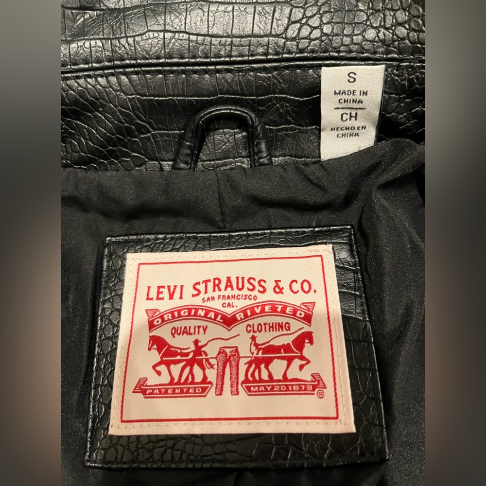Levi’s black croc faux leather moto jacket - Picture 10 of 15